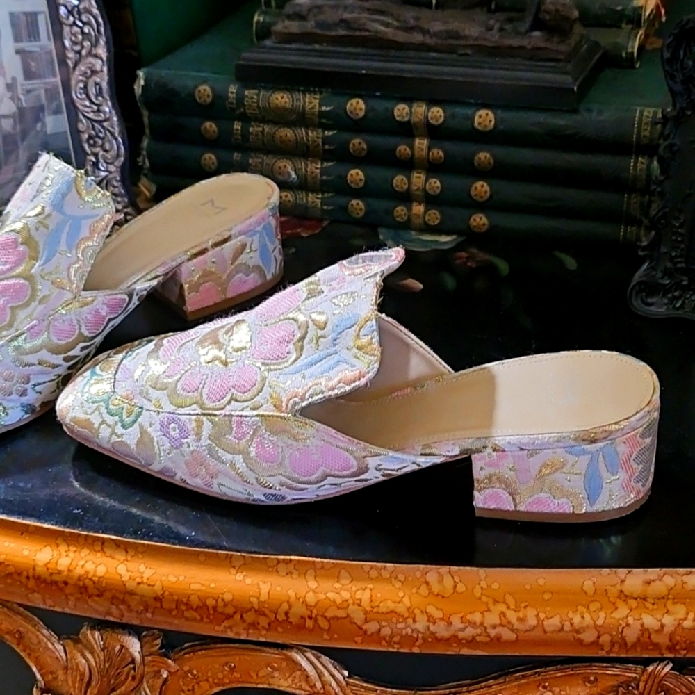 Floral Embroidered Women's Mules